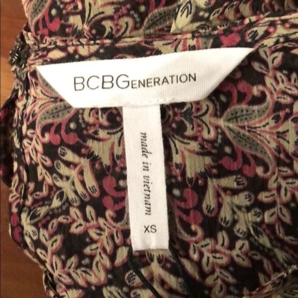 BCBG BOHO Poet top with ruffle sleeve blouse pink green xs - Picture 9 of 10